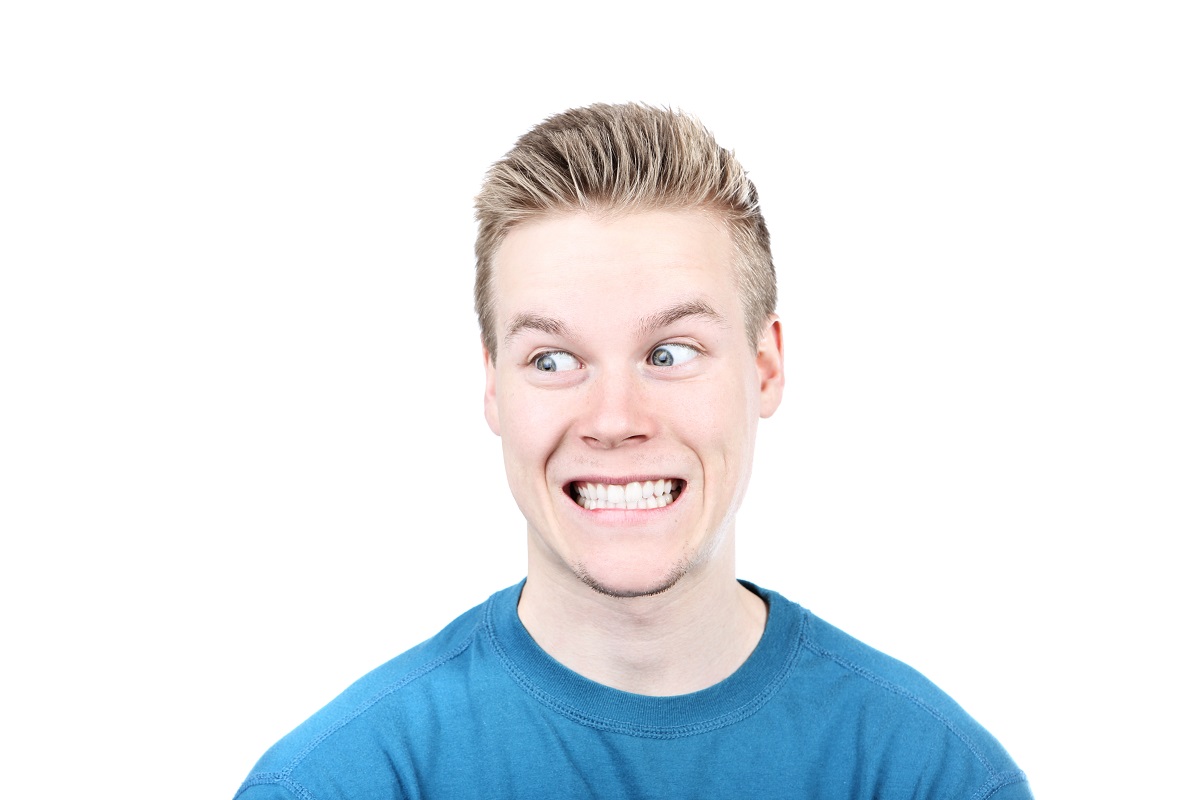 Avadent Knirschen.jpg